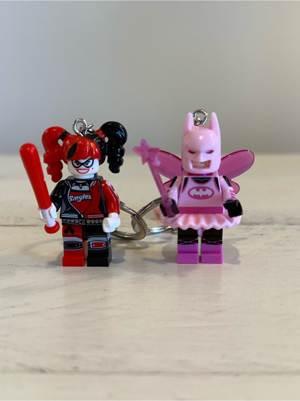 Pink Fairy Batman & Harley Quinn Minifigure Keychain Set – Cute Superhero Pair
